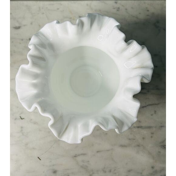 Vintage Fenton 6” Tall White Milk Glass Ruffled Edge Hobnail Bouquet Vase Bowl - Picture 5 of 10